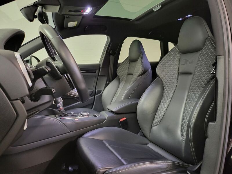 Schwarz Gebraucht 2014 Audi S3 Sport Limousine | 25.990 € (Etwas zu teuer) - Bild 1/4