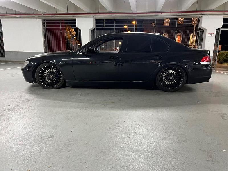 Schwarz Gebraucht 2007 BMW 730 Performance Limousine | 6.900 € (Fairer Preis) - Bild 1/4