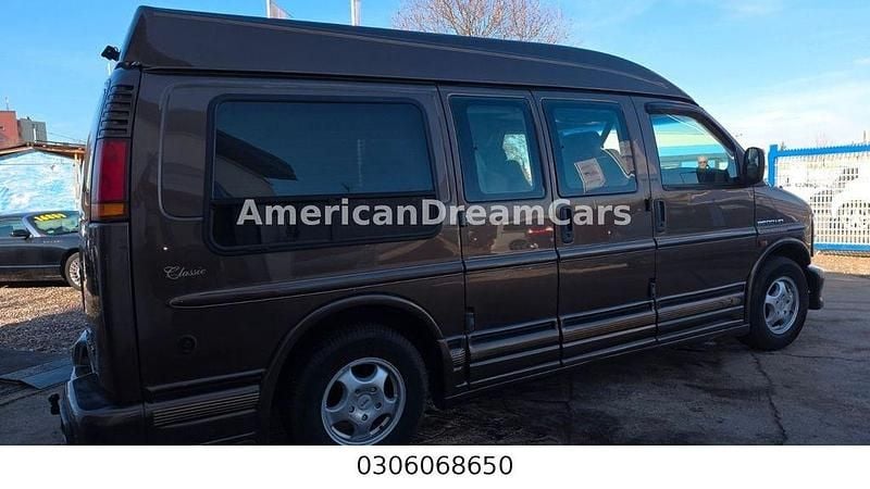 Gebraucht Chevrolet Express 245 PS (180 kW) 1999 Braun Van / Kleinbus