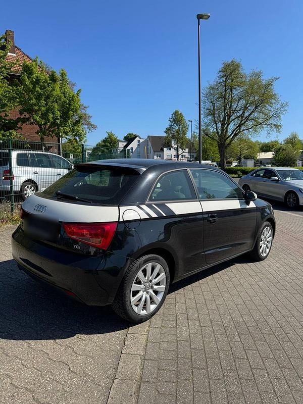 Second-hand Audi A1 90 CP (66 kW) 2014 Negru Hatchback