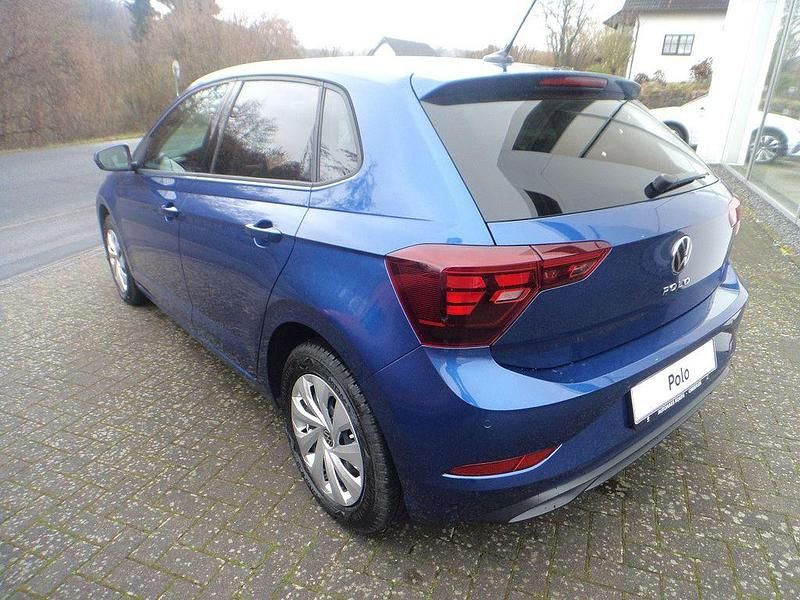 Gebraucht VW Polo Life 95 PS (69 kW) 2024 Blau Limousine