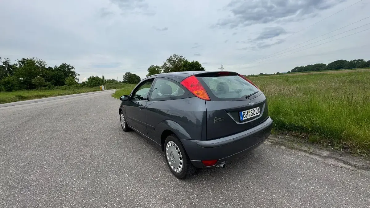 Gebraucht Ford Focus 75 PS (55 kW) 2004 Grau Limousine