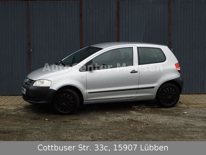 Silber Gebraucht 2008 VW Fox Basis Kleinwagen | 2.999 € (Etwas zu teuer) - Bild 1/4