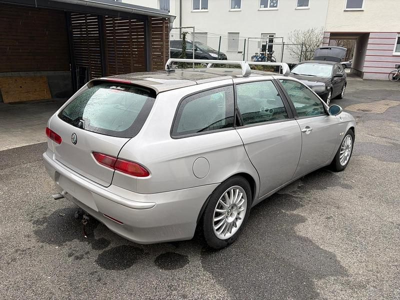 Gebraucht Alfa Romeo 156 140 PS (102 kW) 2003 Silber Kombi