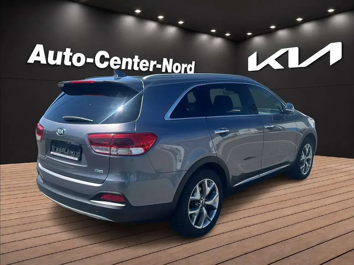 Gebraucht Kia Sorento Platinum Edition 200 PS (147 kW) 2017 Metal stream metallic SUV