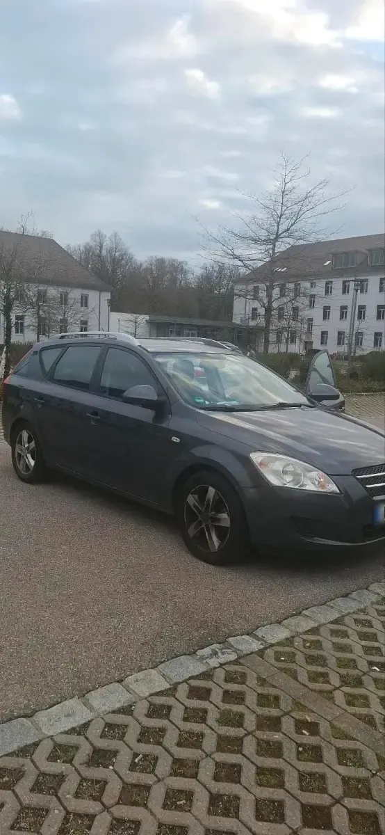 Gebraucht Kia Ceed 115 PS (84 kW) 2008 Kleinwagen