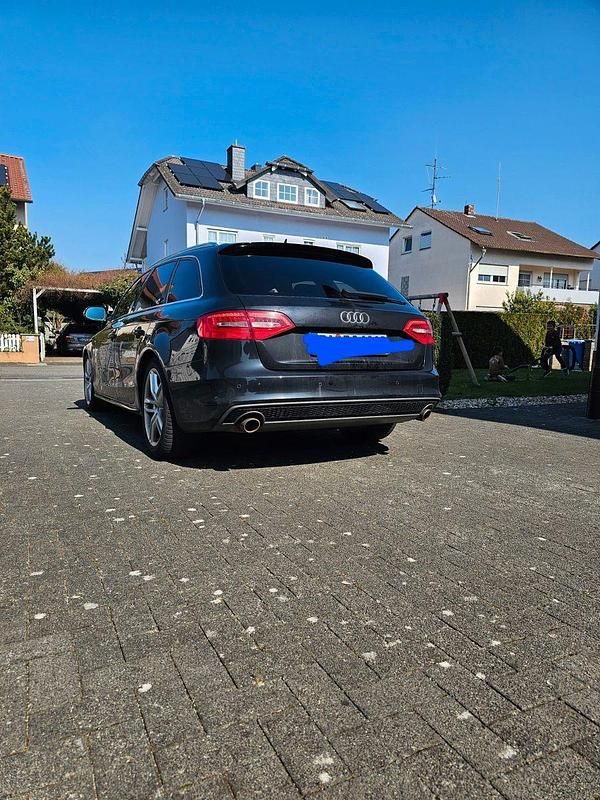 Gebraucht Audi A4 S-Line 204 PS (150 kW) 2013 Schwarz Kombi
