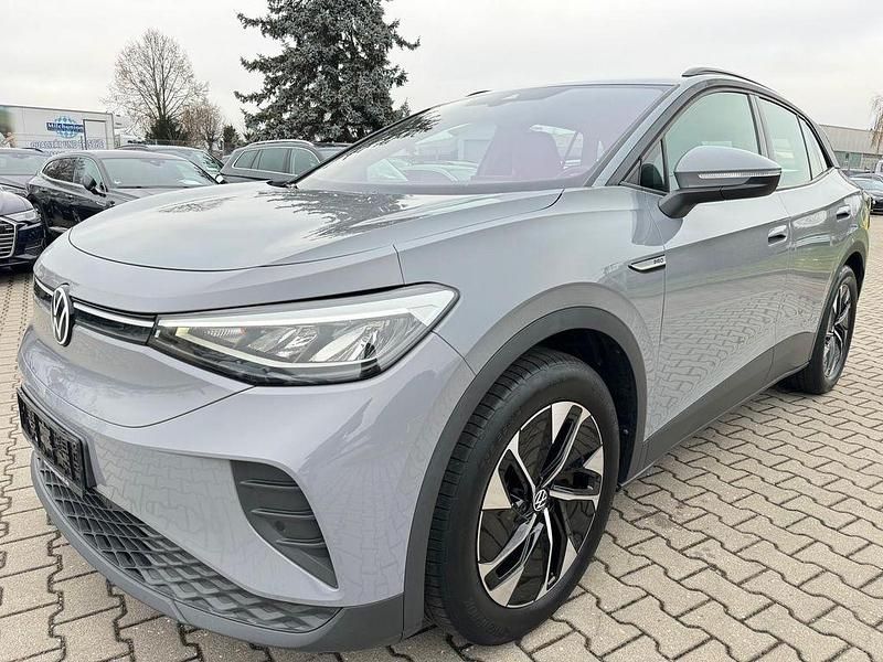 Grau Gebraucht 2021 VW ID.4 Pro SUV | 20.290 € (Guter Preis) - Bild 1/4