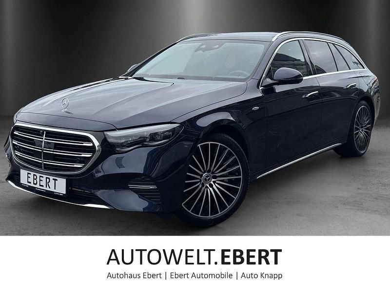Nautikblau Gebraucht 2024 Mercedes E300 AMG Kombi | 67.770 € - Bild 1/4