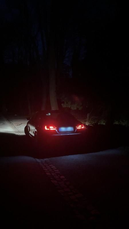 Gebraucht VW Jetta 105 PS (77 kW) 2012 Schwarz Limousine