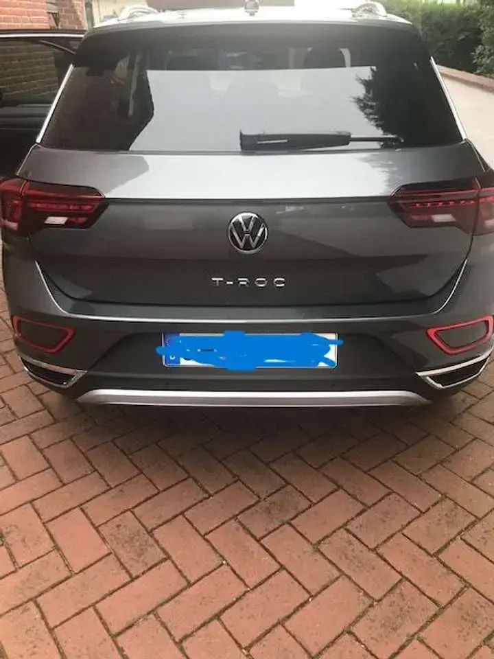 Gebraucht VW T-Roc Style 150 PS (110 kW) 2024 Grau SUV