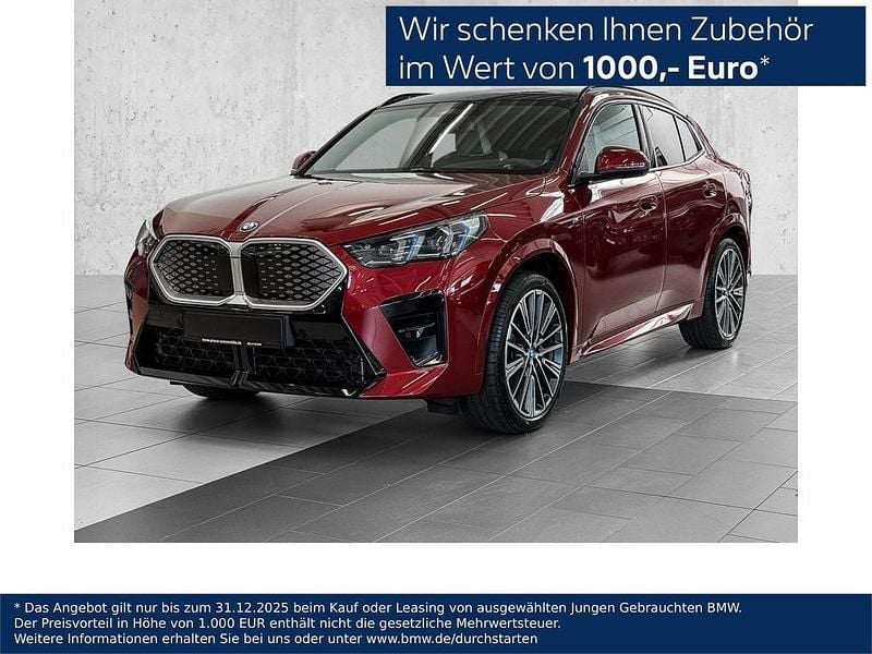 Fire red metallic Neu 2025 BMW iX2 M Sport SUV | 56.330 € (Guter Preis) - Bild 1/4