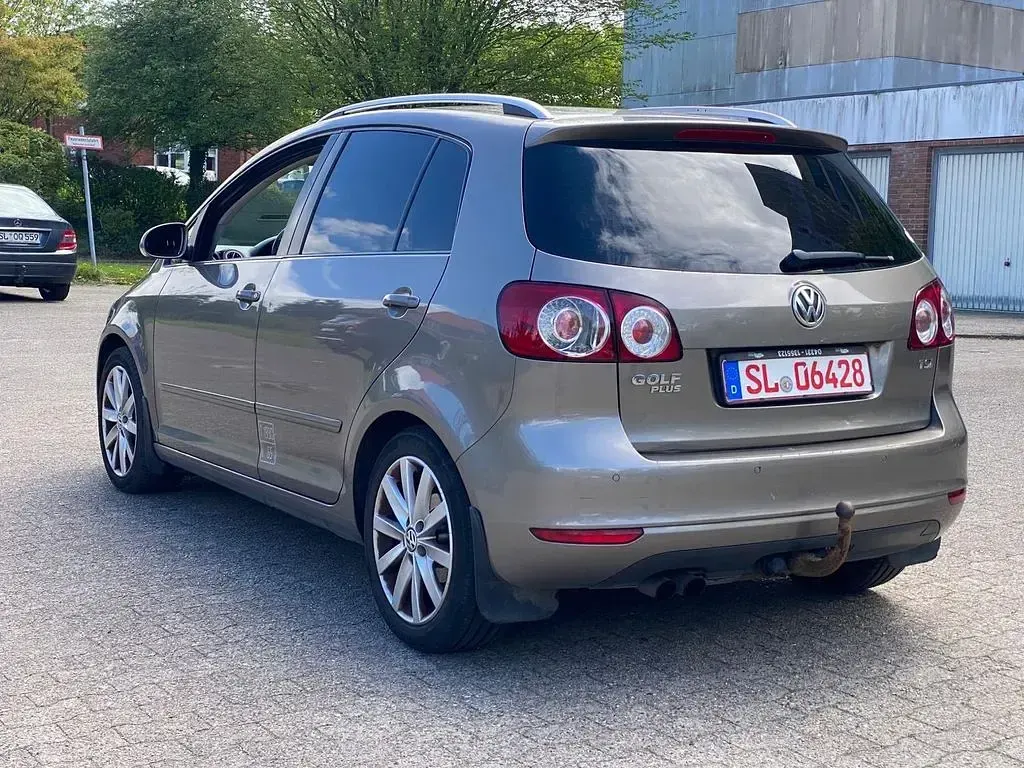 Używany VW Golf Plus Cross Life 105 KM (77 kW) 2012 Minivan