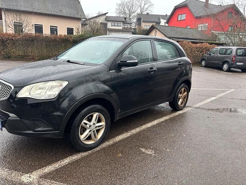 Gebraucht Ssangyong (KGM) Korando 178 PS (130 kW) 2013 Schwarz SUV