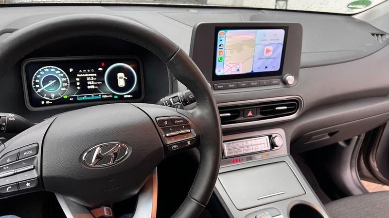 Gebraucht Hyundai Kona 100 kW (136 PS) 2022 Braun SUV