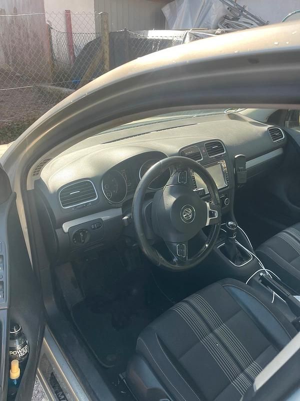 Gebraucht VW Golf VI 86 PS (63 kW) 2012 Silber Kleinwagen