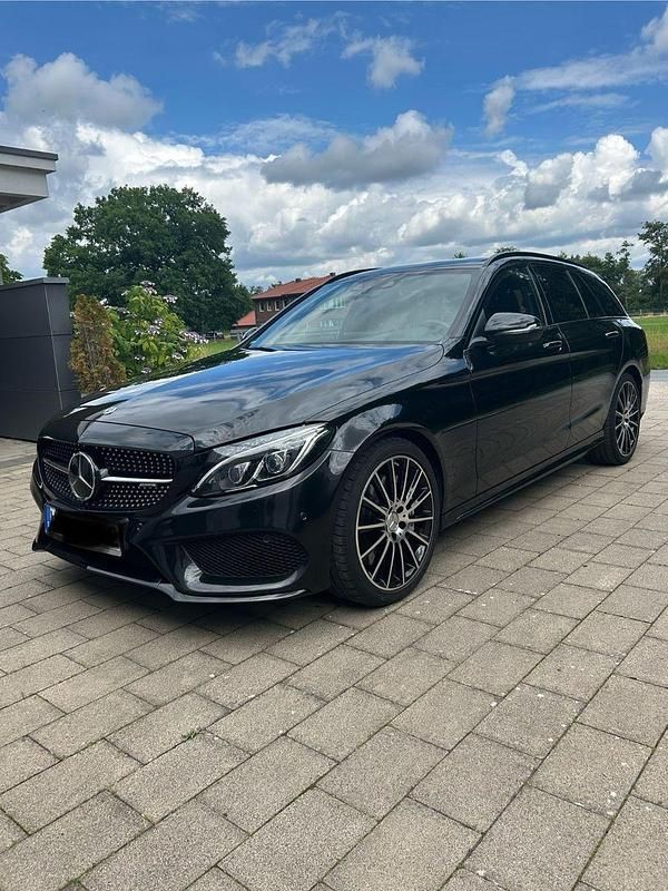 Schwarz Gebraucht 2017 Mercedes C43 AMG AMG Kombi | 30.000 € (Fairer Preis) - Bild 1/4