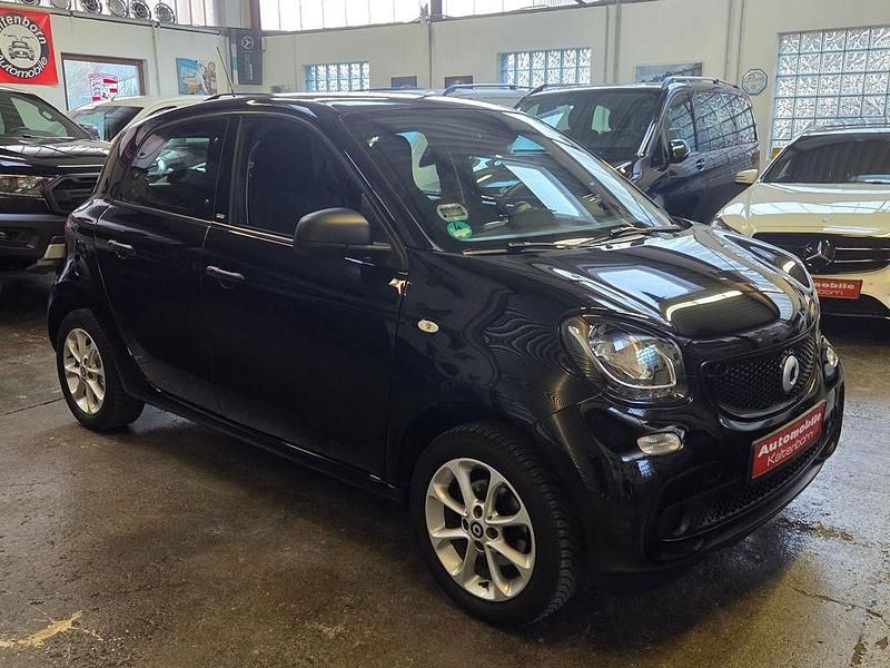 Gebraucht Smart ForFour Passion 71 PS (52 kW) 2019 Schwarz Kleinwagen