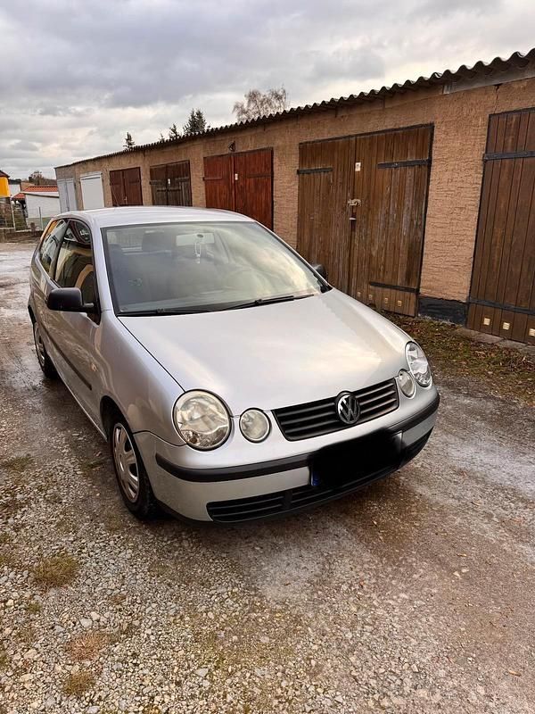 Silber Gebraucht 2003 VW Polo Kleinwagen | 800 € (Superpreis) - Bild 1/4