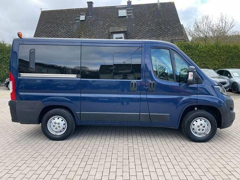 Gebraucht Peugeot Boxer Active 140 PS (102 kW) 2019 Blau Van