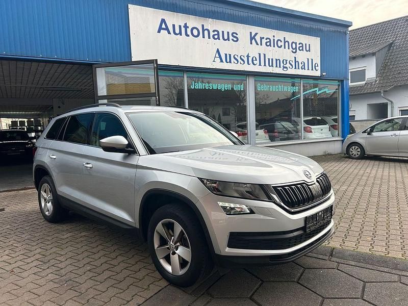 Silber Gebraucht 2021 Skoda Kodiaq Business Line SUV | 19.700 € (Guter Preis) - Bild 1/4