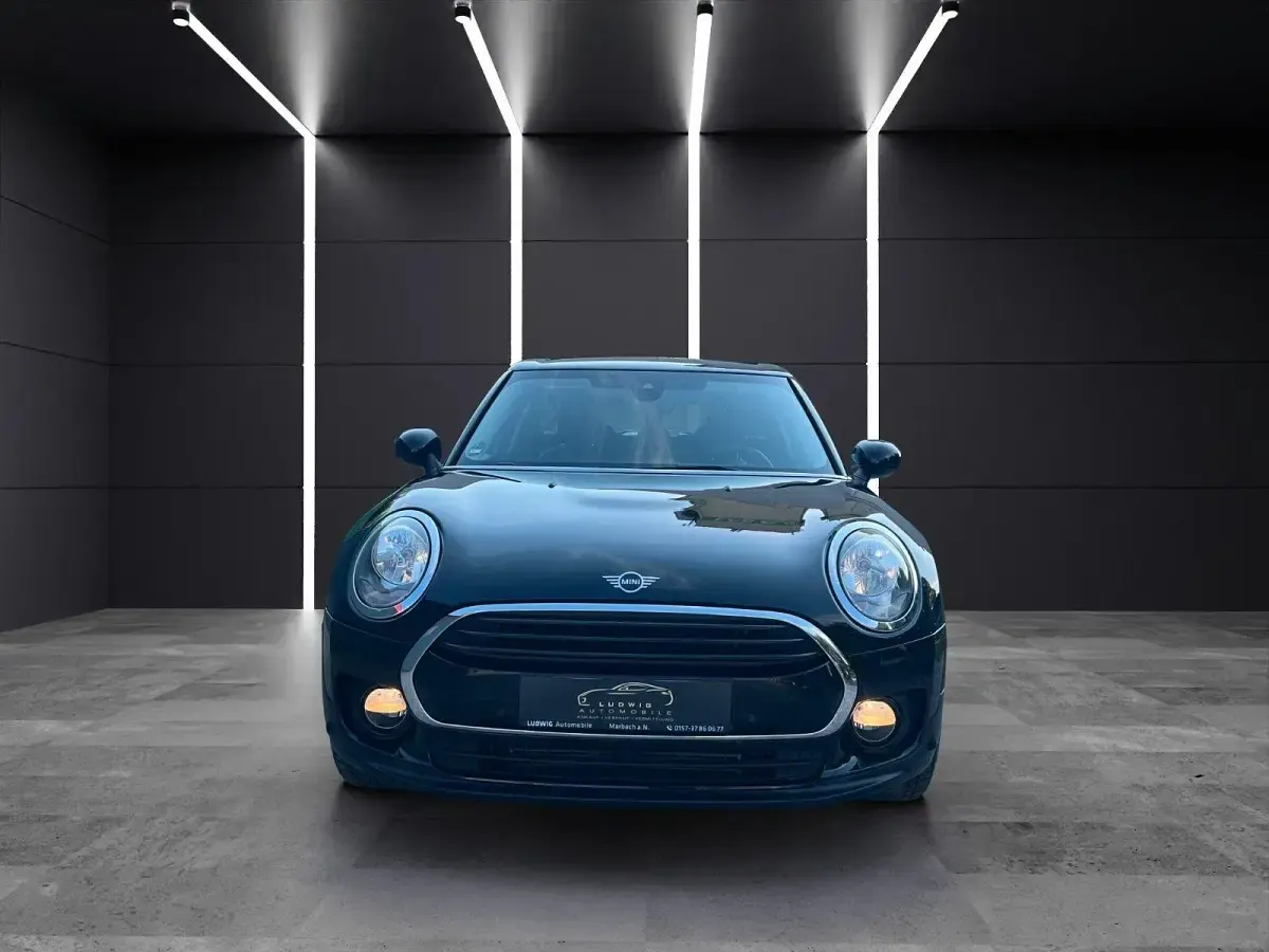 Gebraucht Mini Cooper 136 PS (100 kW) 2018 Schwarz Kleinwagen