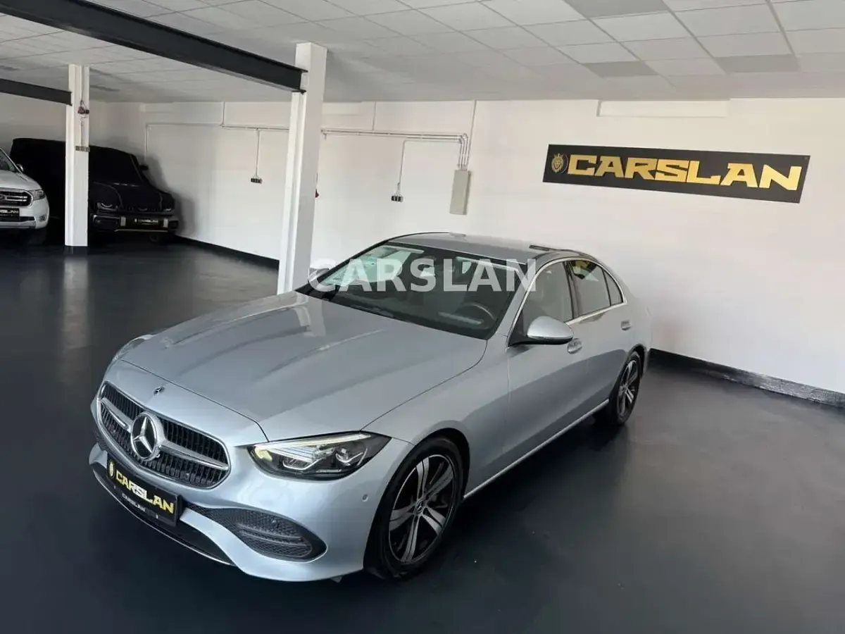 Gebraucht Mercedes C220 Avantgarde 220 PS (161 kW) 2022 Hightech silber Limousine