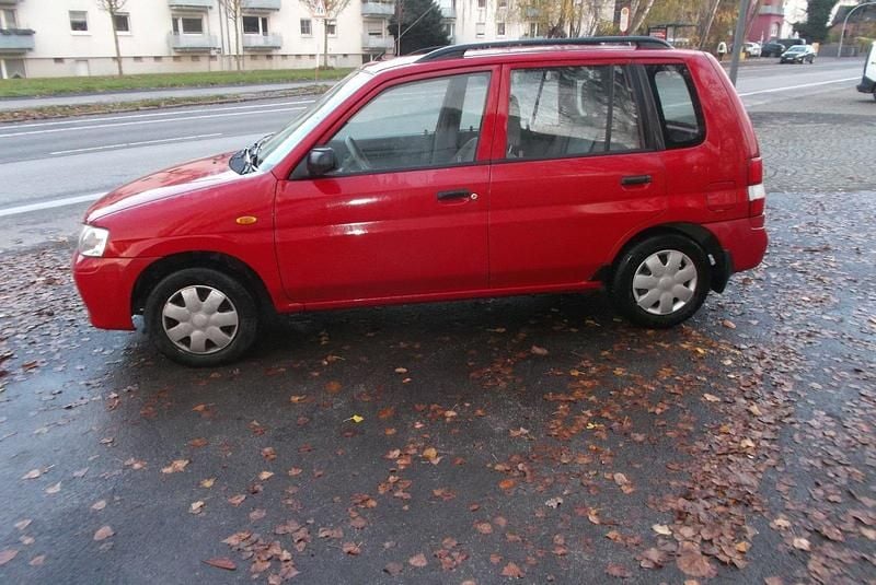Gebraucht Mazda Demio 62 PS (45 kW) 2001 Rot Kleinwagen