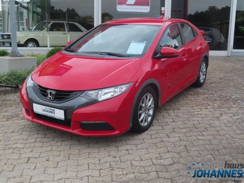 Rot Gebraucht 2013 Honda Civic Comfort Limousine | 7.990 € (Fairer Preis) - Bild 1/4