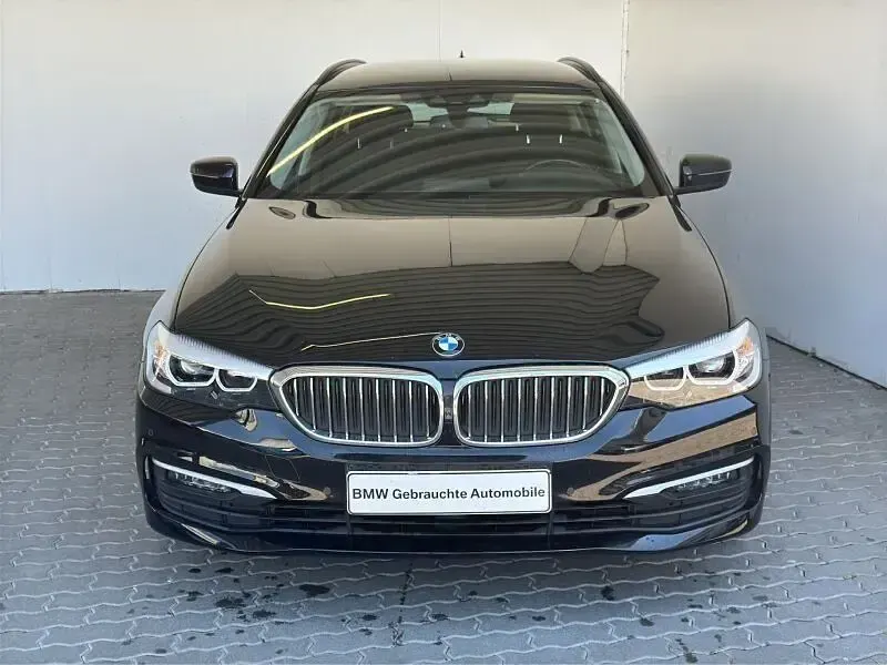 Gebraucht BMW 520 190 PS (139 kW) 2018 Schwarz Limousine