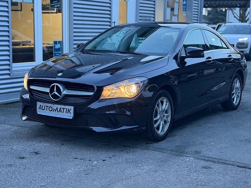 Gebraucht Mercedes CLA180 122 PS (89 kW) 2014 Nordlichtviolett Limousine