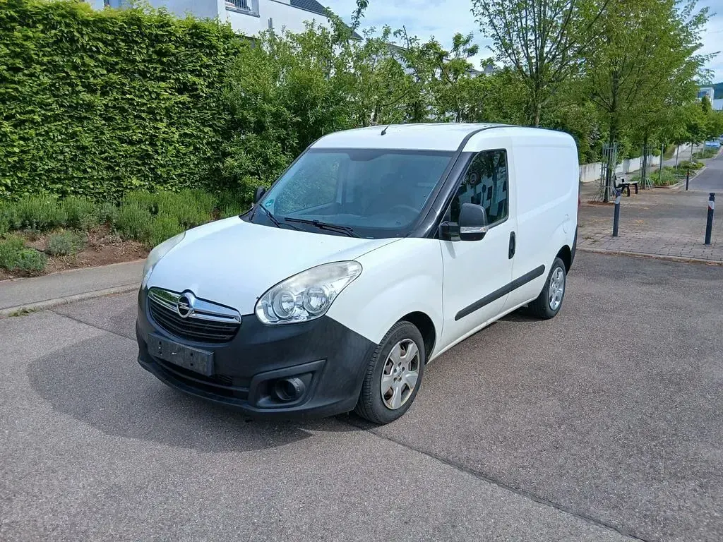 Gebraucht Opel Combo 105 PS (77 kW) 2014 Weiß Van / Kleinbus