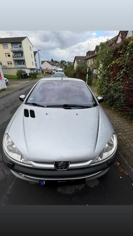 Silber Gebraucht 2001 Peugeot 206 CC Cabrio | 1.500 € (Fairer Preis) - Bild 1/4