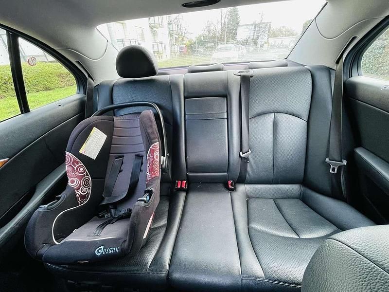 Gebraucht Mercedes E200 184 PS (135 kW) 2006 Beige Limousine