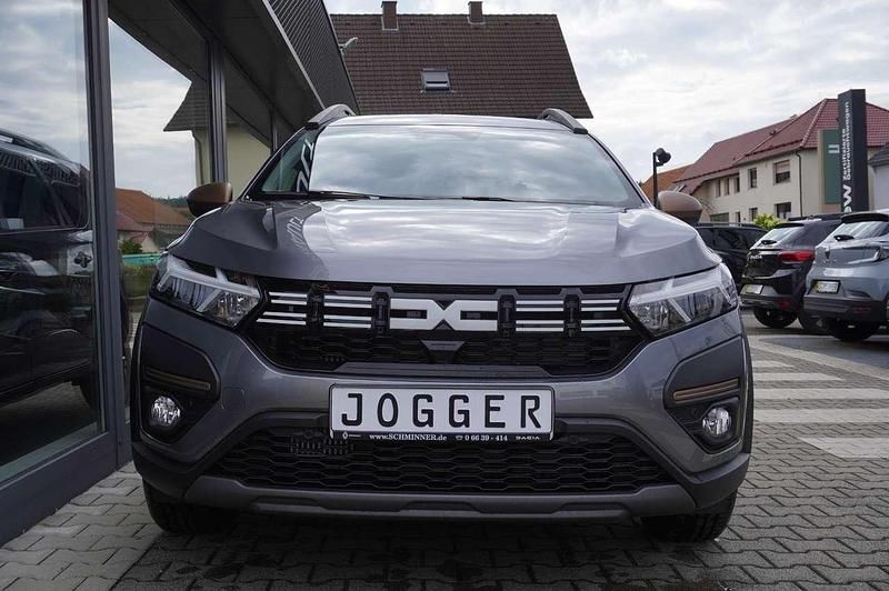 Neu Dacia Jogger Extreme 91 PS (66 kW) 2025 Dolomitgrau Van / Kleinbus