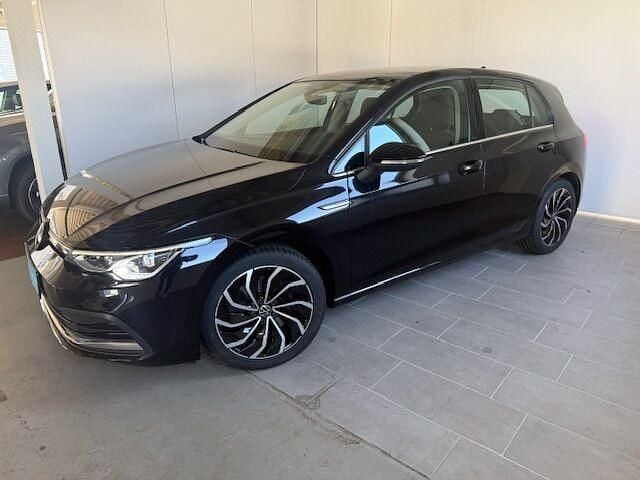 Gebraucht VW Golf VII Style 150 PS (110 kW) 2020 Schwarz Limousine