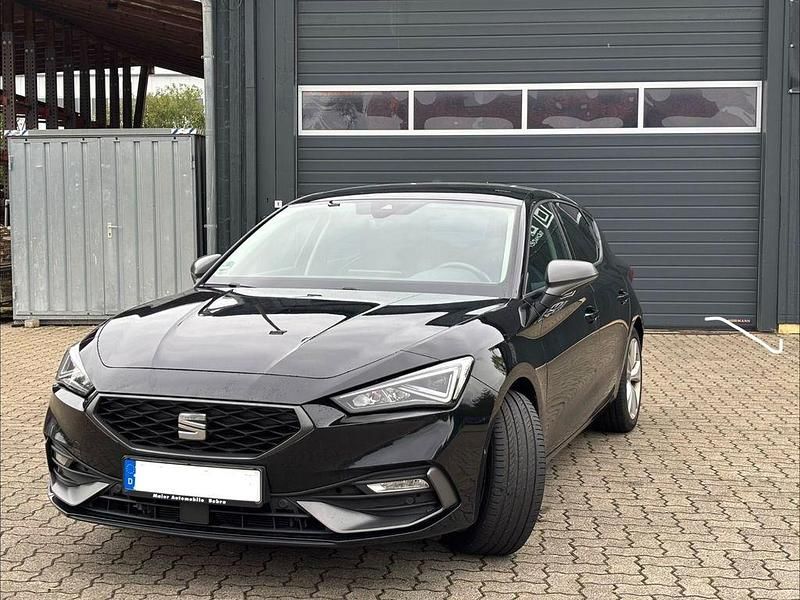 Schwarz Gebraucht 2021 Seat Leon FR Limousine | 18.500 € (Guter Preis) - Bild 1/4