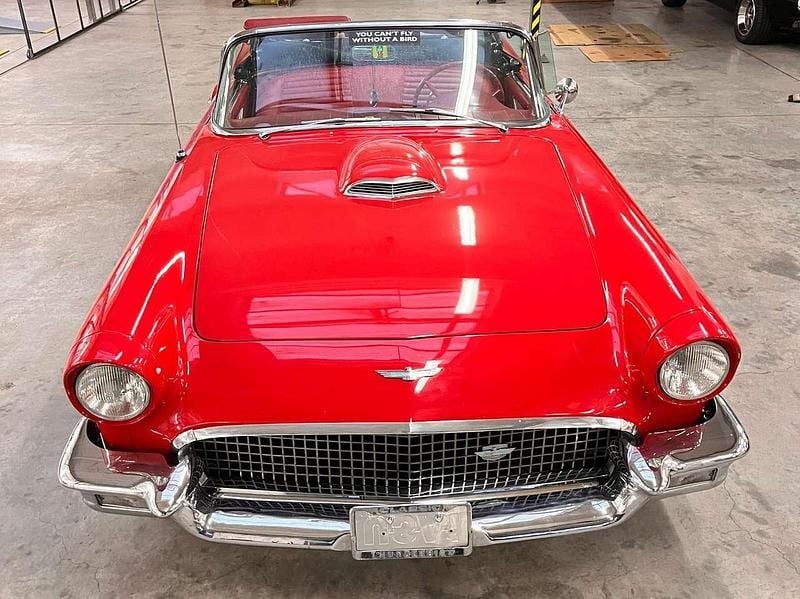 Gebraucht Ford Thunderbird 245 PS (180 kW) 1957 Rot Cabrio