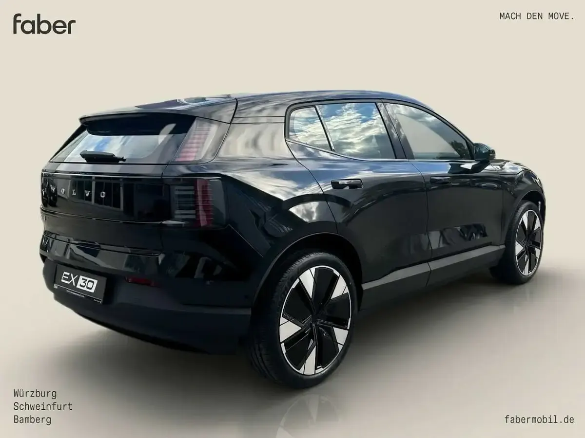 Gebraucht Volvo EX30 Ultra 200 kW (272 PS) 2025 Onyx black SUV