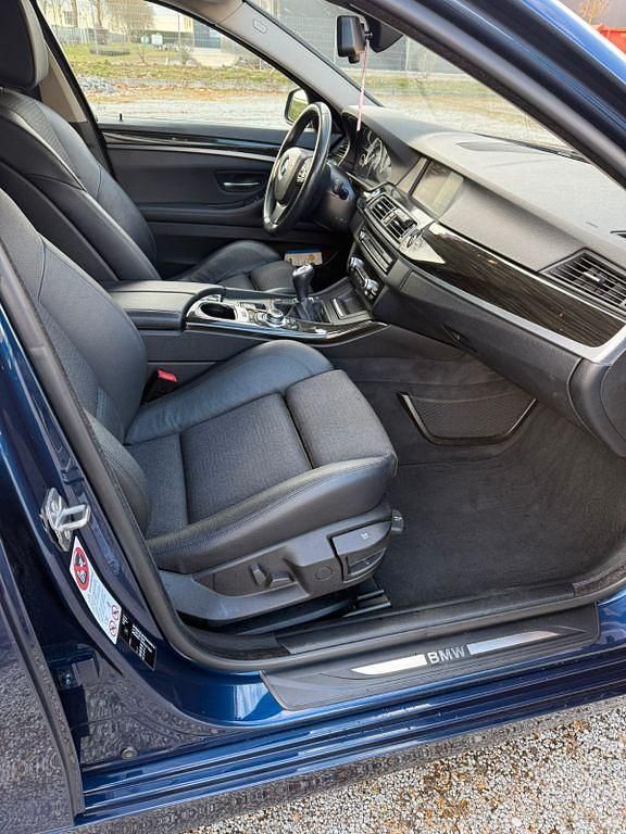 Usata BMW 520 184 CV (135 kW) 2012 Blu Station wagon