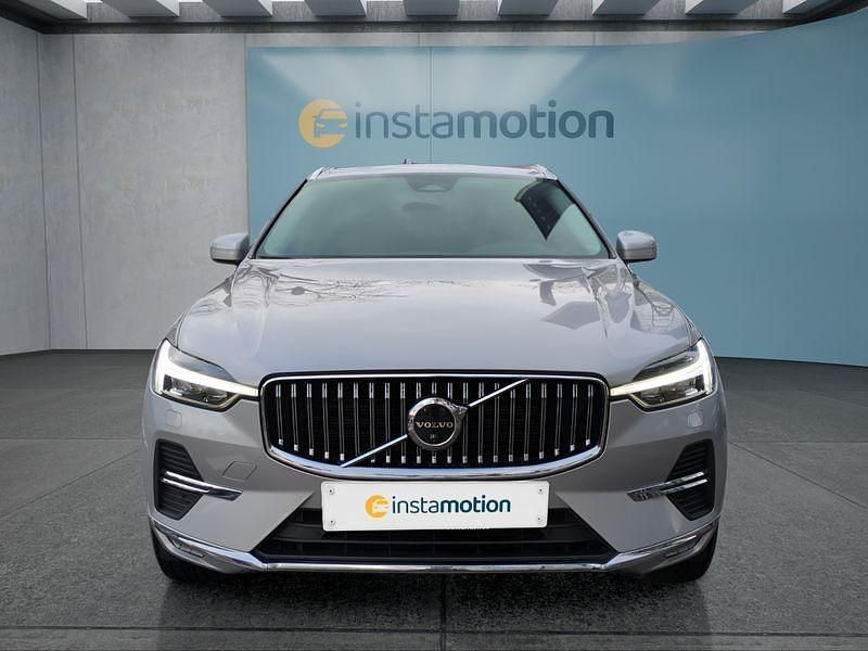 Gebraucht Volvo XC60 Plus 197 PS (144 kW) 2022 Silber SUV