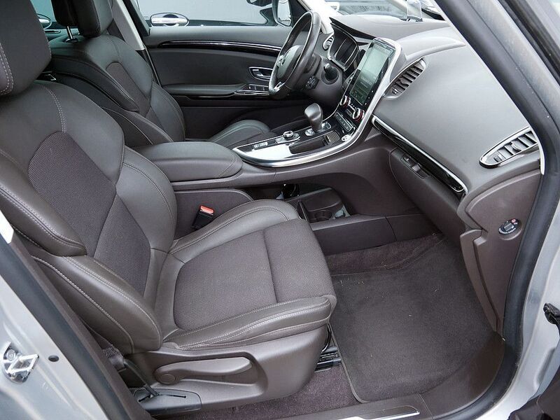 Gebraucht Renault Espace LIMITED 224 PS (164 kW) 2019 Grau Van / Kleinbus