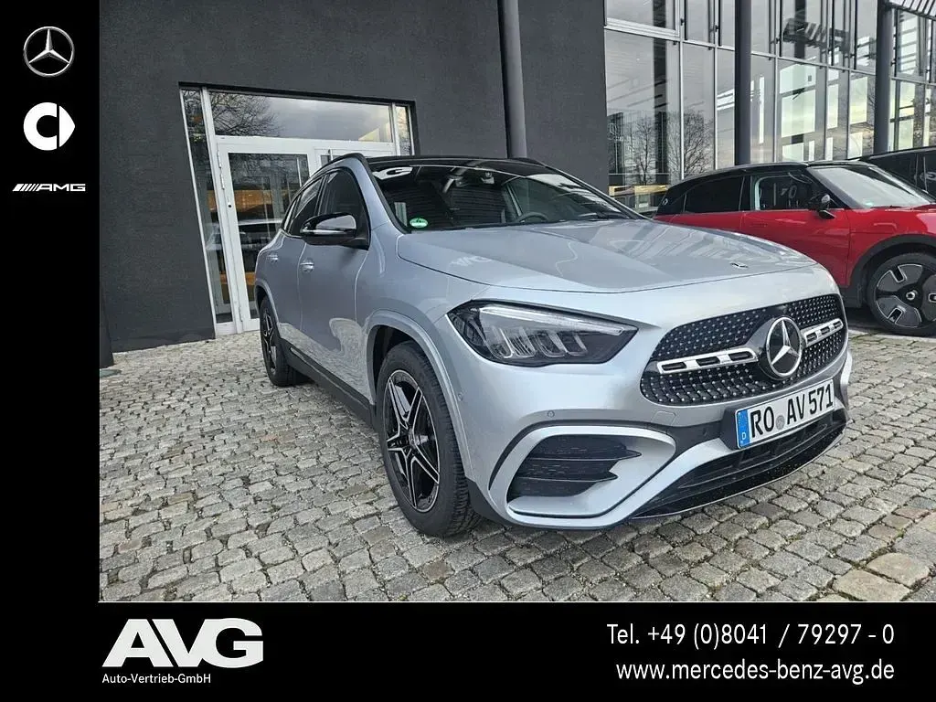 Gebraucht Mercedes GLA200 AMG 163 PS (119 kW) 2025 Lack hightechsilber SUV