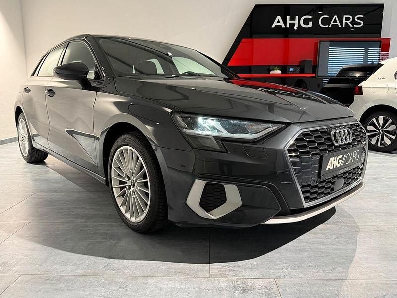 Gebraucht Audi A3 Advanced Plus 150 PS (110 kW) 2022 Grau Limousine
