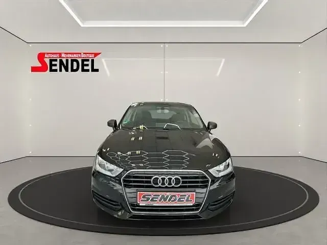 Gebraucht Audi A1 Basis 125 PS (91 kW) 2017 Schwarz Kleinwagen