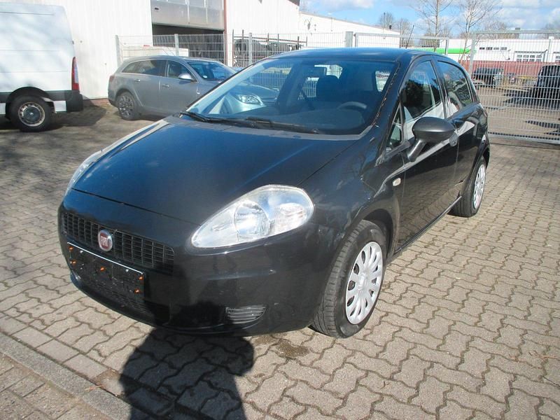 Gebraucht Fiat Grande Punto 75 PS (55 kW) 2013 Schwarz Kleinwagen