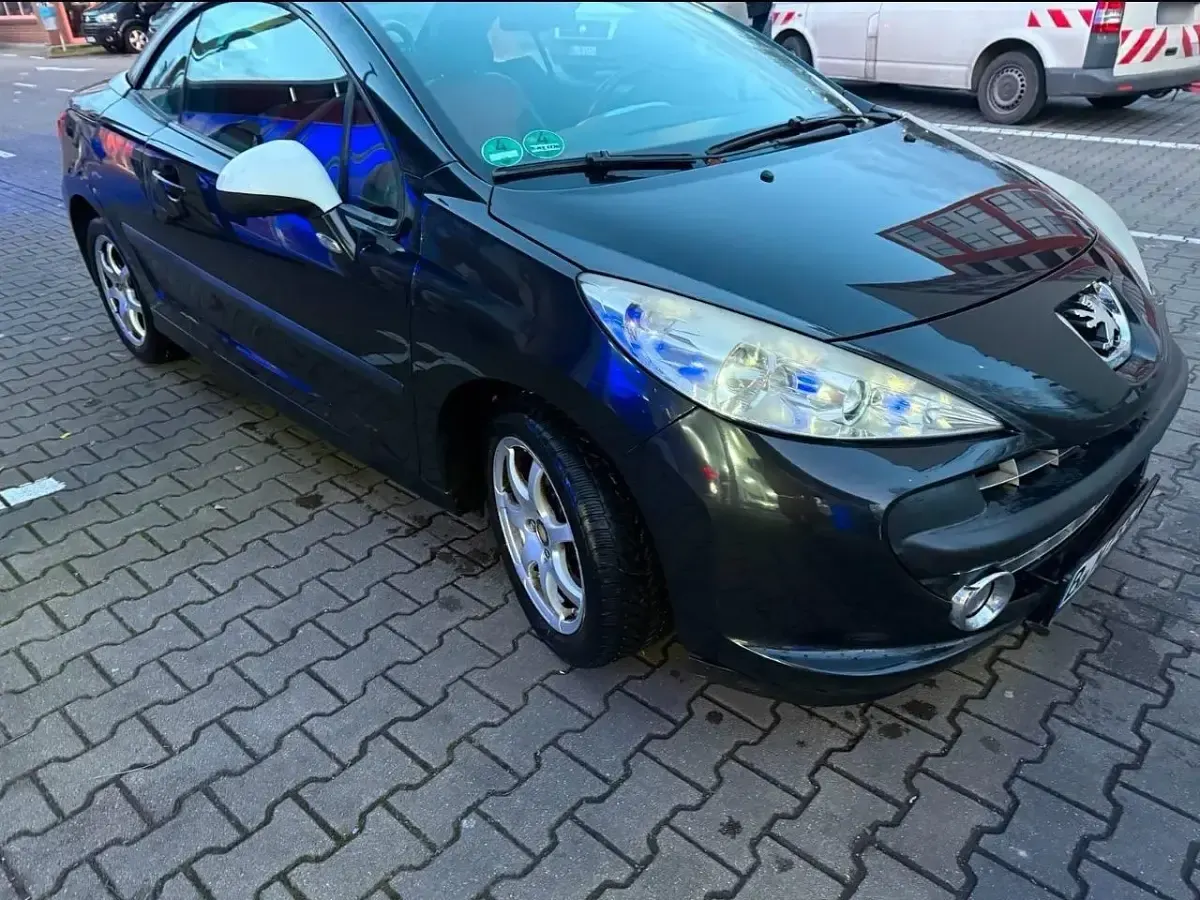 Gebraucht Peugeot 207 120 PS (88 kW) 2007 Schwarz Cabrio