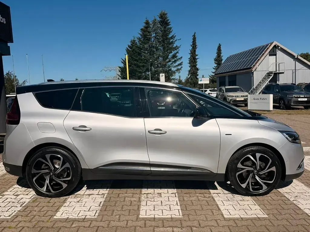 Gebraucht Renault Scénic IV Black Edition 140 PS (102 kW) 2022 Van / Kleinbus