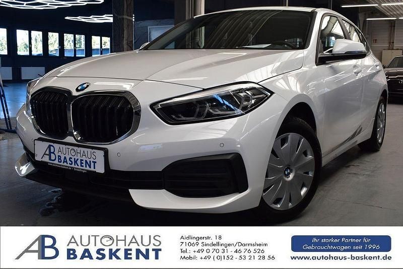 Weiß Gebraucht 2022 BMW 116 Advantage Kleinwagen | 18.490 € (Guter Preis) - Bild 1/4