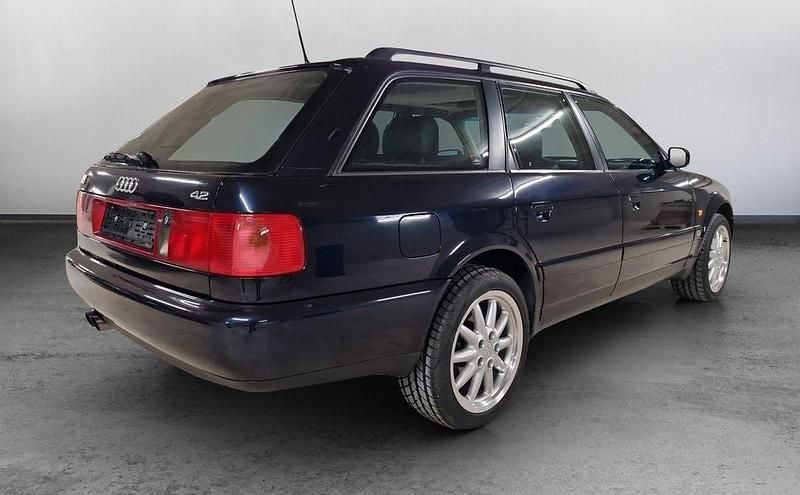 Gebraucht Audi S6 Black Edition 290 PS (213 kW) 1996 Blau Kombi